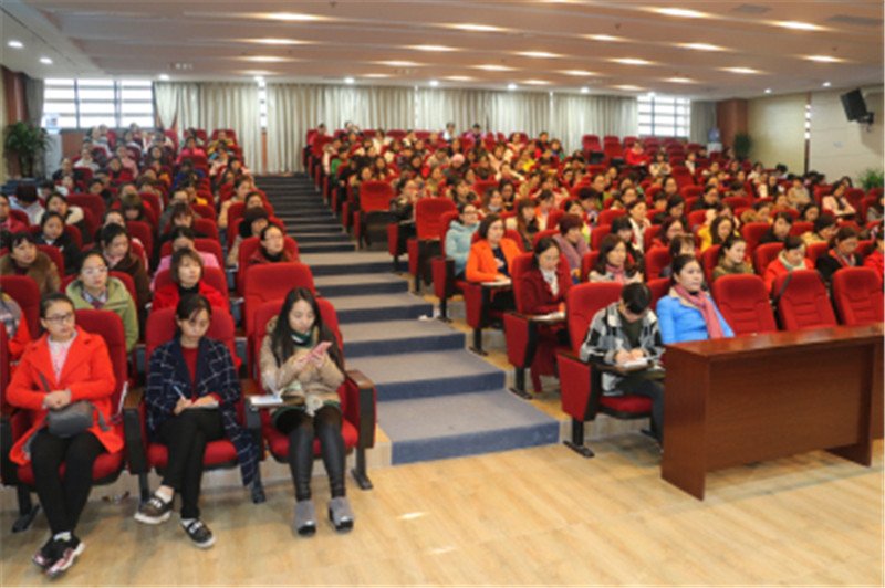 我院携手成都护理学会文化“三下乡”3.jpg