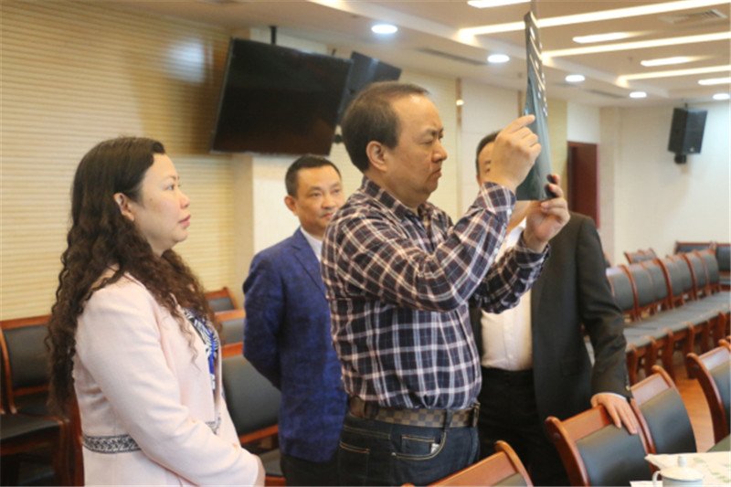 华西专家在金堂6.jpg
