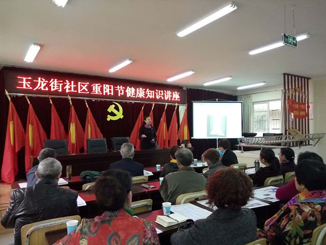 AT~7W1T12P9P(XCA`(531GY.jpg