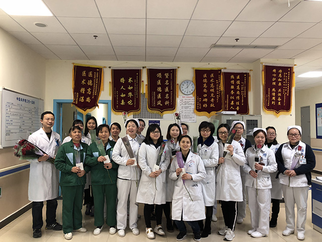 康复科女神们.JPG