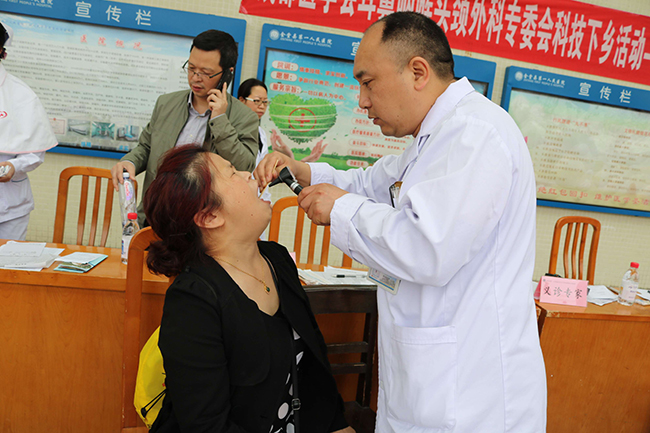 义诊耳鼻喉.jpg