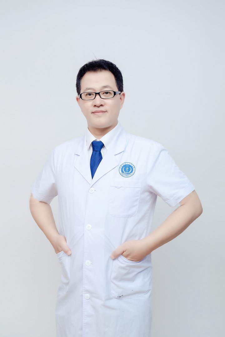 王华