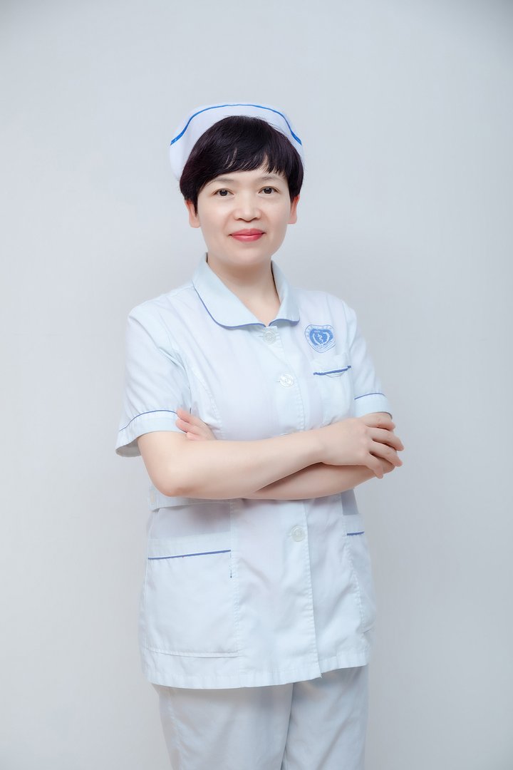 李蔚