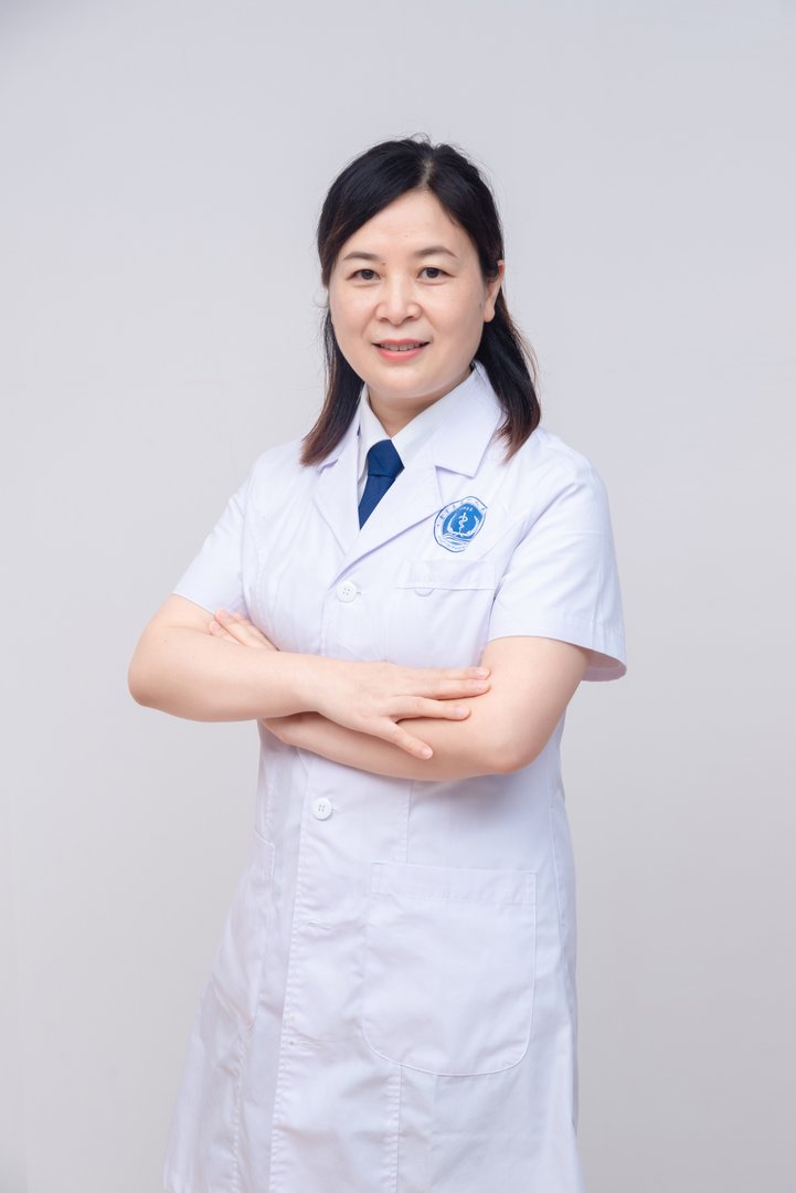 严玉琼